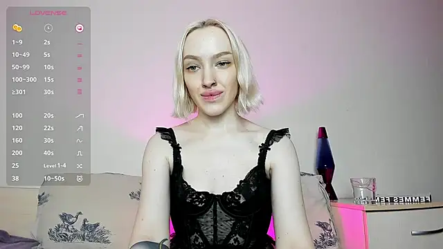 Snapshot of cheryl_mason chatting on January 10, 12:49 am cheryl mason online show from January 10, 12:49 am