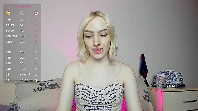 Snapshot of cheryl_mason chatting on January 22, 2:37 am cheryl mason online show from January 22, 2:37 am