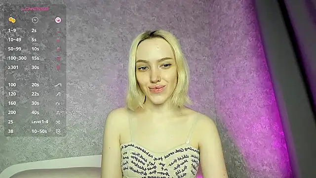 Snapshot of cheryl_mason chatting on March 9, 9:14 pm cheryl mason online show from March 9, 9:14 pm