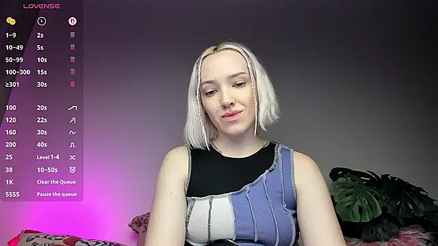 Snapshot of cheryl_mason chatting on May 14, 10:49 pm cheryl mason online show from May 14, 10:49 pm