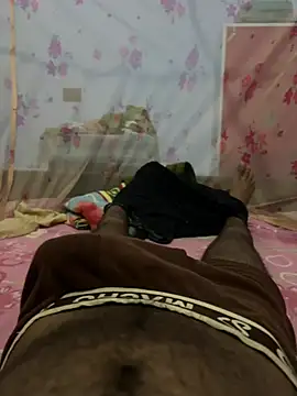 Snapshot of Poojaboorb chatting on June 20, 9:28 pm Poojaboorb online show from June 20, 9:28 pm