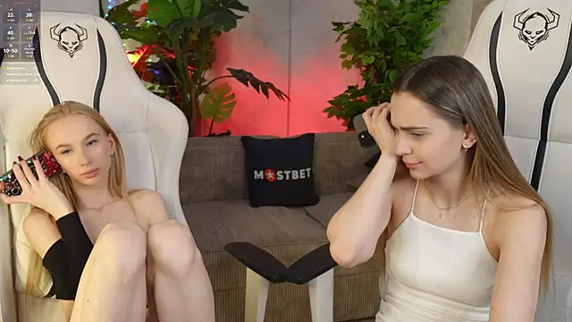 Lana Pulse online show from December 30, 2:31 am