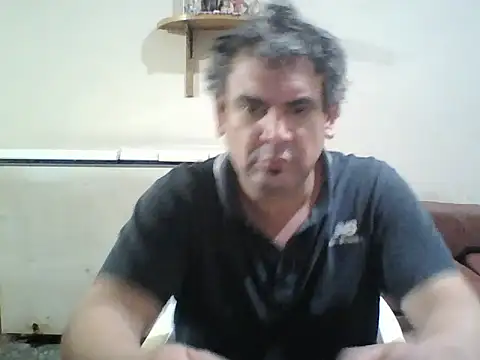 Snapshot of Rodrigo_happy chatting on December 5, 1:58 am Rodrigo happy online show from December 5, 1:58 am
