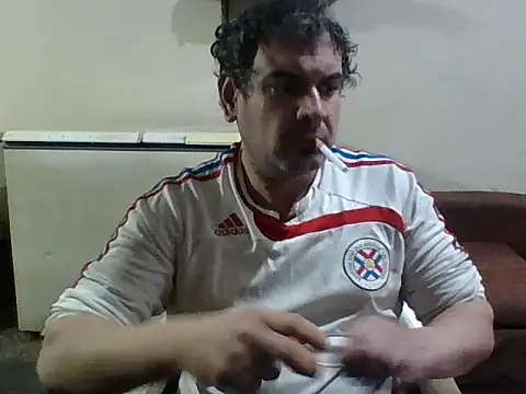 Snapshot of Rodrigo_happy chatting on December 18, 2:06 am Rodrigo happy online show from December 18, 2:06 am