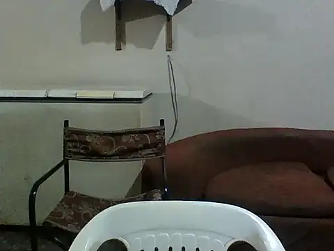 Snapshot of Rodrigo_happy chatting on February 8, 4:05 am Rodrigo happy online show from February 8, 4:05 am