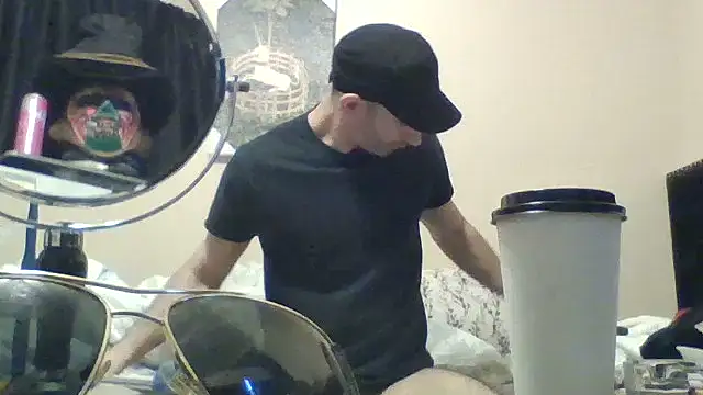 hailzeffn online show from April 10, 4:12 pm