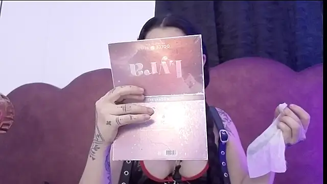 sophy rock online show from April 17, 3:37 pm