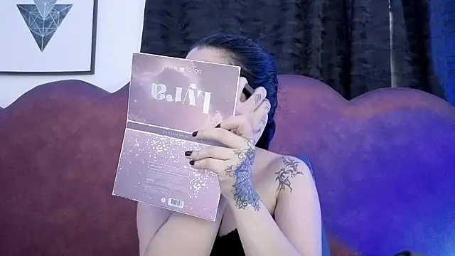 Snapshot of sophy_rock chatting on April 20, 1:47 pm sophy rock online show from April 20, 1:47 pm