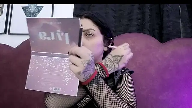 Snapshot of sophy_rock chatting on April 25, 2:36 pm sophy rock online show from April 25, 2:36 pm