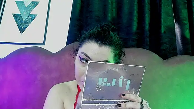 Snapshot of sophy_rock chatting on June 2, 2:30 pm sophy rock online show from June 2, 2:30 pm