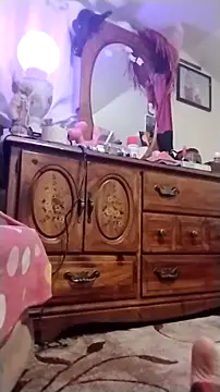 Snapshot of whitetrashdirtyslut chatting on September 16, 1:17 am whitetrashdirtyslut online show from September 16, 1:17 am