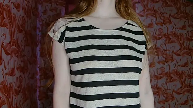 strawberrysmoothie online show from March 22, 9:07 pm