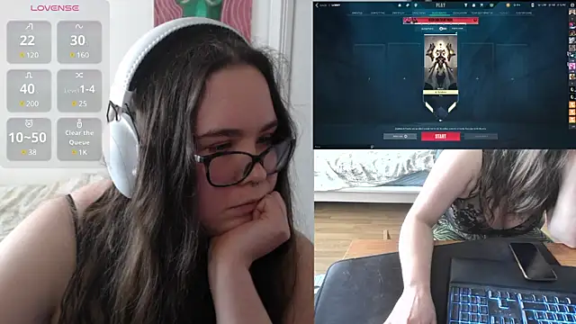 Snapshot of playvalorantwithmenow chatting on January 4, 1:42 pm playvalorantwithmenow online show from January 4, 1:42 pm