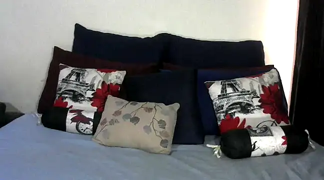 Snapshot of chocolatemix44 chatting on March 1, 5:31 am chocolatemix44 online show from March 1, 5:31 am