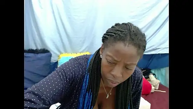 Snapshot of chocolatemix44 chatting on April 17, 9:51 pm chocolatemix44 online show from April 17, 9:51 pm