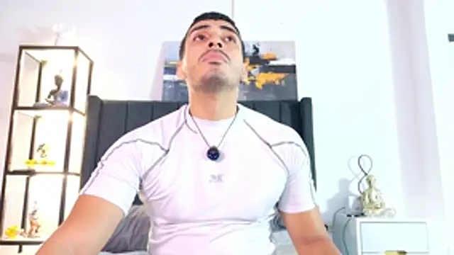 Snapshot of muscle_ares chatting on May 14, 9:54 pm muscle ares online show from May 14, 9:54 pm