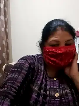 Shoni   online show from December 17, 6:09 pm