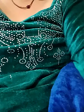 Shoni   online show from December 20, 4:58 pm