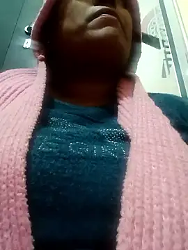 Shoni   online show from January 15, 3:49 pm