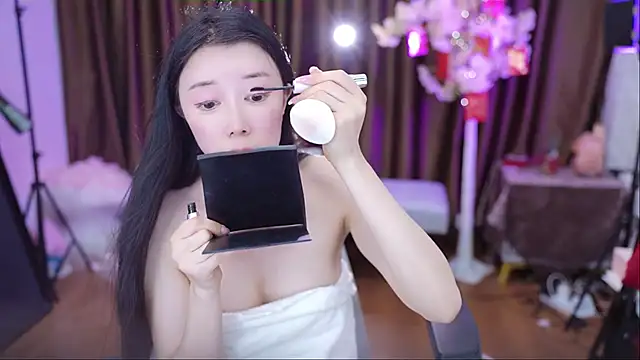 tina0604 online show from October 13, 1:22 pm