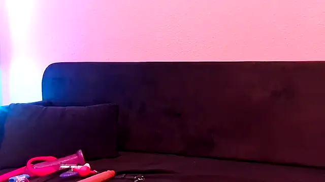 Snapshot of Blzsugar chatting on April 15, 12:06 am Blzsugar online show from April 15, 12:06 am