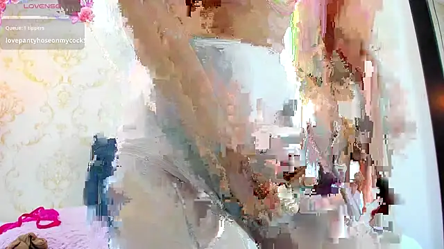 EIMY-ROBERTS online show from October 29, 8:32 pm