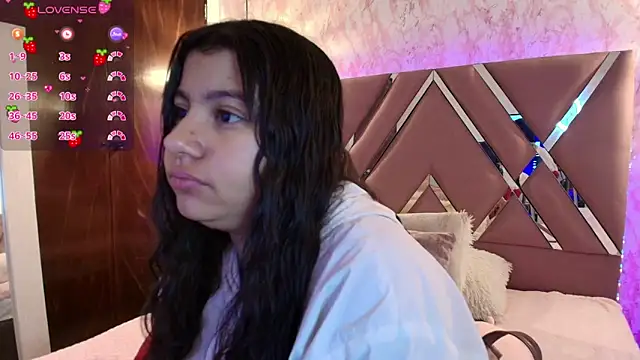 Snapshot of Miaa_Smiith1 chatting on February 7, 12:06 pm Miaa Smiith1 online show from February 7, 12:06 pm