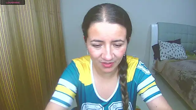 Snapshot of Dayanna_Smitt chatting on January 6, 12:48 am Dayanna Smitt online show from January 6, 12:48 am