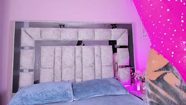 Sara Greey online show from September 20, 3:13 pm