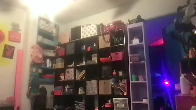 Snapshot of watermellonpussy chatting on December 20, 12:19 am watermellonpussy online show from December 20, 12:19 am