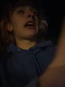 Snapshot of watermellonpussy chatting on December 20, 1:33 pm watermellonpussy online show from December 20, 1:33 pm