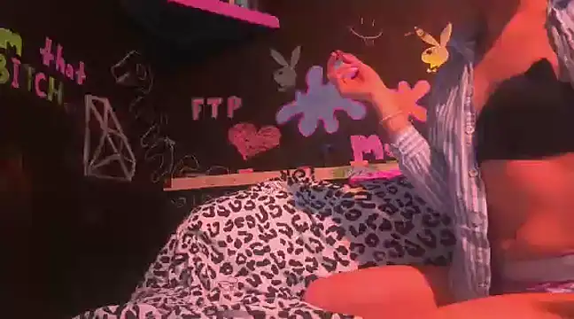 Snapshot of watermellonpussy chatting on January 7, 8:45 am watermellonpussy online show from January 7, 8:45 am