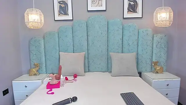 Snapshot of Sara_Vanegas chatting on July 15, 11:37 am Sara Vanegas online show from July 15, 11:37 am