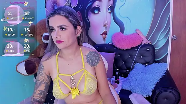 Snapshot of mia_bigtits17 chatting on February 18, 8:16 pm mia bigtits17 online show from February 18, 8:16 pm