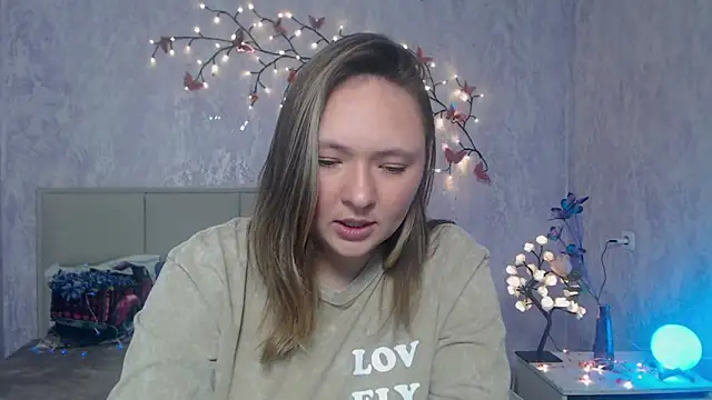 SallyVerda online show from March 20, 6:13 pm