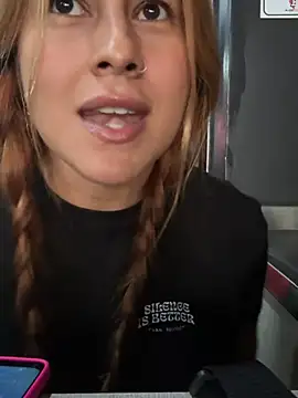 Snapshot of Amber_Martins_ chatting on February 18, 7:30 pm Amber Martins online show from February 18, 7:30 pm