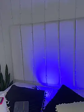 Snapshot of Amber_Martins_ chatting on February 25, 8:41 pm Amber Martins online show from February 25, 8:41 pm
