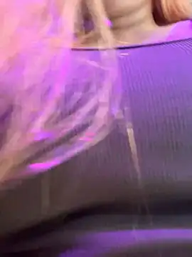 Snapshot of Amber_Martins_ chatting on March 1, 6:00 pm Amber Martins online show from March 1, 6:00 pm