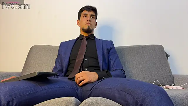 Tom blunt96 online show from April 14, 11:11 pm