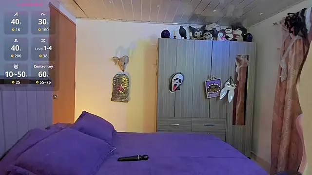 Kayla foxxy online show from October 31, 5:41 am