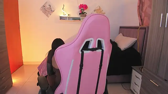 Kayla foxxy online show from April 14, 10:27 pm