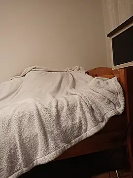 niesmialy39oon online show from February 15, 7:10 pm