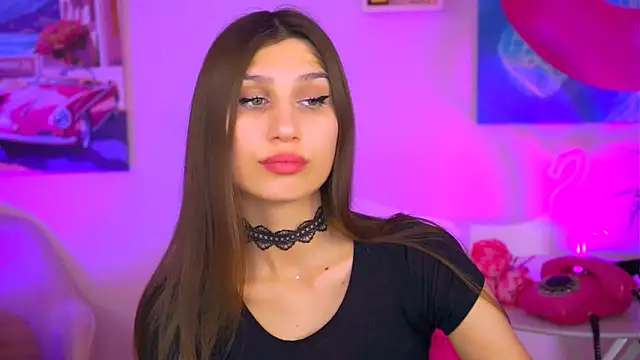 MollyPerry online show from December 3, 10:18 pm