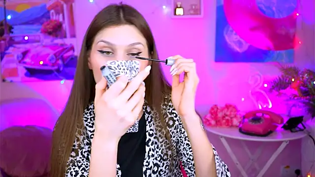 MollyPerry online show from January 15, 4:11 pm