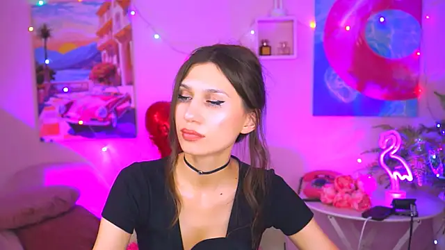 MollyPerry online show from February 25, 4:21 pm