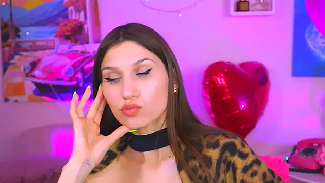 MollyPerry online show from February 26, 7:16 pm