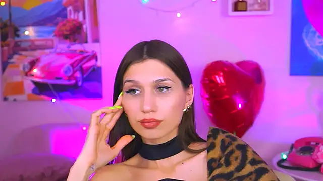 MollyPerry online show from February 26, 10:20 pm