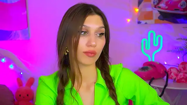 MollyPerry online show from March 11, 10:20 pm