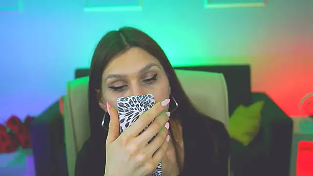 MollyPerry online show from March 19, 7:06 pm