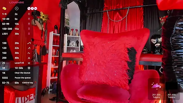 Snapshot of MistressAndre chatting on April 28, 8:58 pm MistressAndre online show from April 28, 8:58 pm